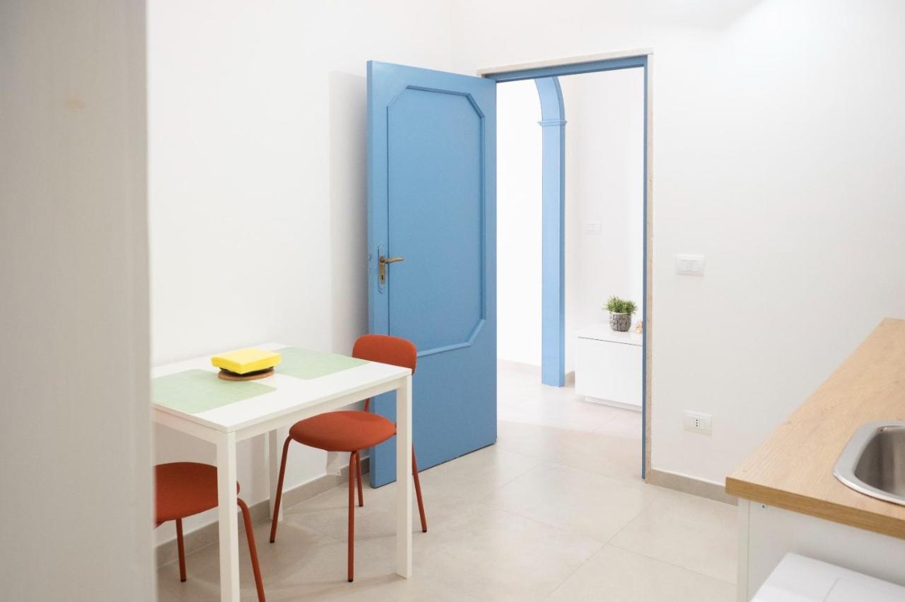 Seaport #Rooms Trani Exterior photo
